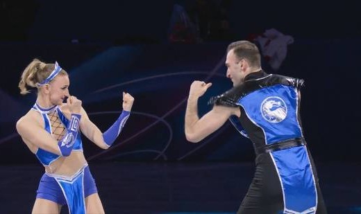 2026世界杯-选手庆祝首枚冬奥奖牌 竟上演现实版《真人快打》?!