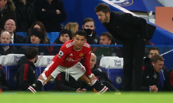 足球新闻-卡里克：C罗打替补不是朗尼克的决定 点球不存在