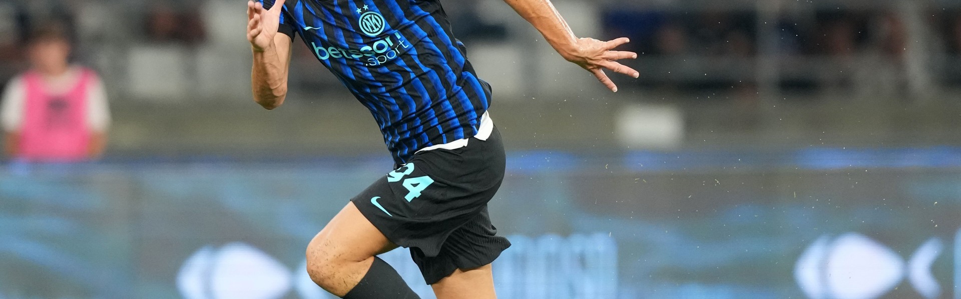 国际足联-意媒：国米开始与皮奥谈判续约至2031年，预计获得大幅度加薪